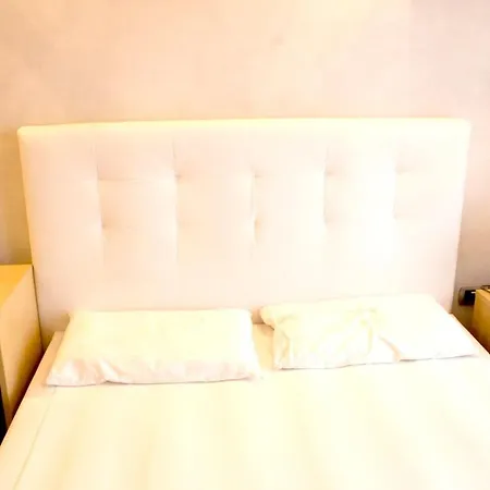 House With 4 Bedrooms In With Wonderful Sea View And Furnished Terrace 500 M From The Beach 펜션 산레모