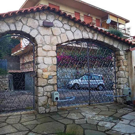 Feriehus House With 4 Bedrooms In With Wonderful Sea View And Furnished Terrace 500 M From The Beach *